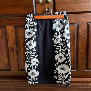 Floral black and white pencil skirt